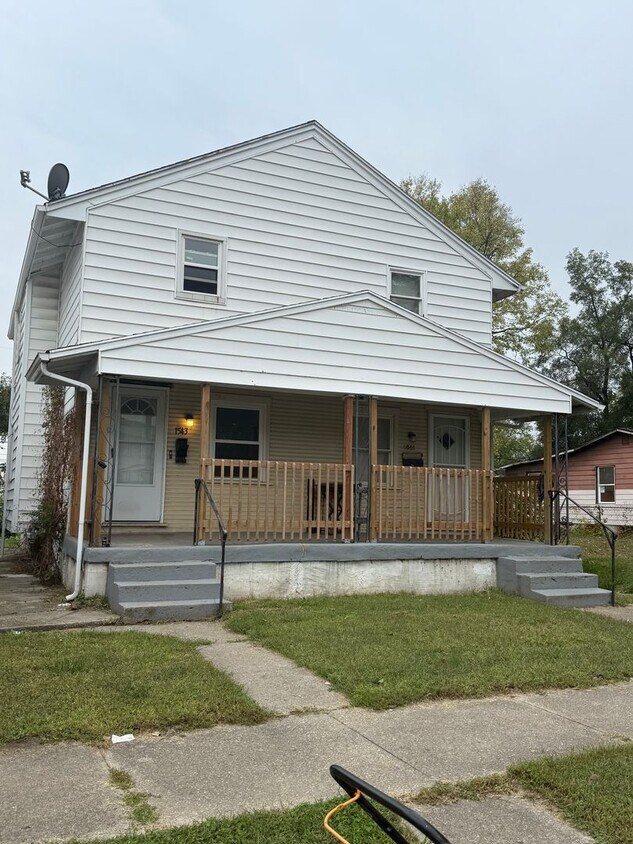 Foto principal - 1541-1543 Dietzen Avenue