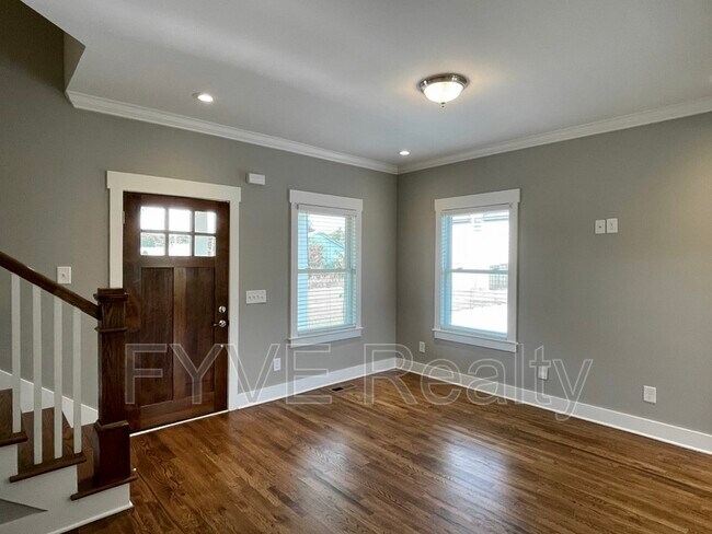 Foto del edificio - 1625 25th Ave N