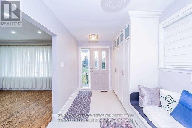 Photo du bâtiment - 3 Alanadale Ave