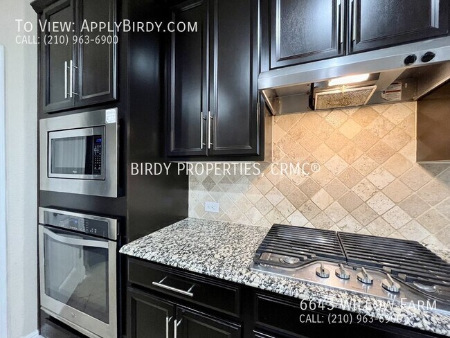 Building Photo - **2 Story, 4 Bed, 3 Bath Home Located Near...