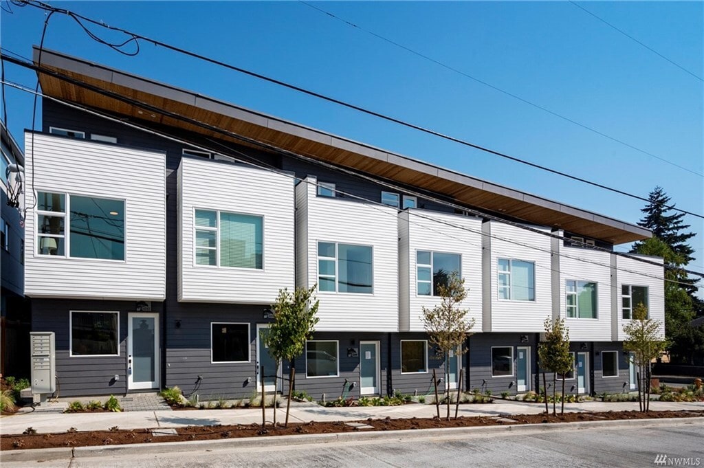 Foto principal - 6310 26th Ave NW