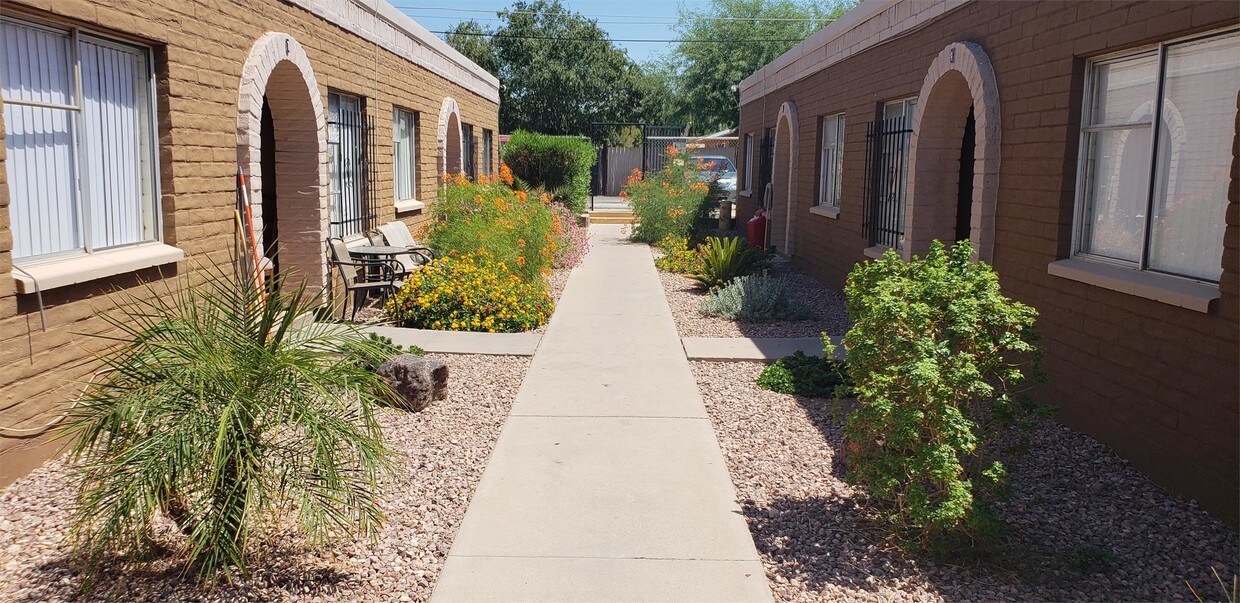 Foto principal - 6727 N 61st Ave