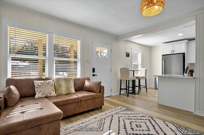 Photo - 3005 S Meridian St House