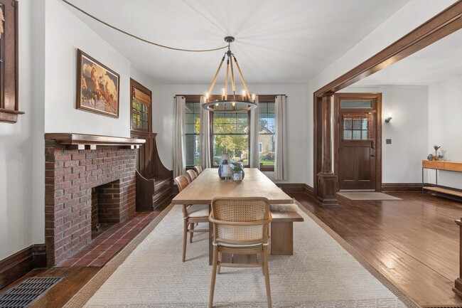 Building Photo - 439 Thurman Ave