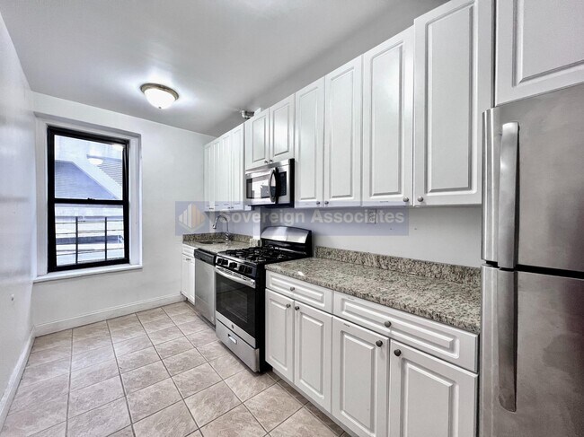 Building Photo - 400 Fort Washington Avenue