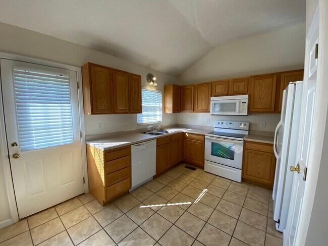 Foto del edificio - 2 Heatherwood Ln