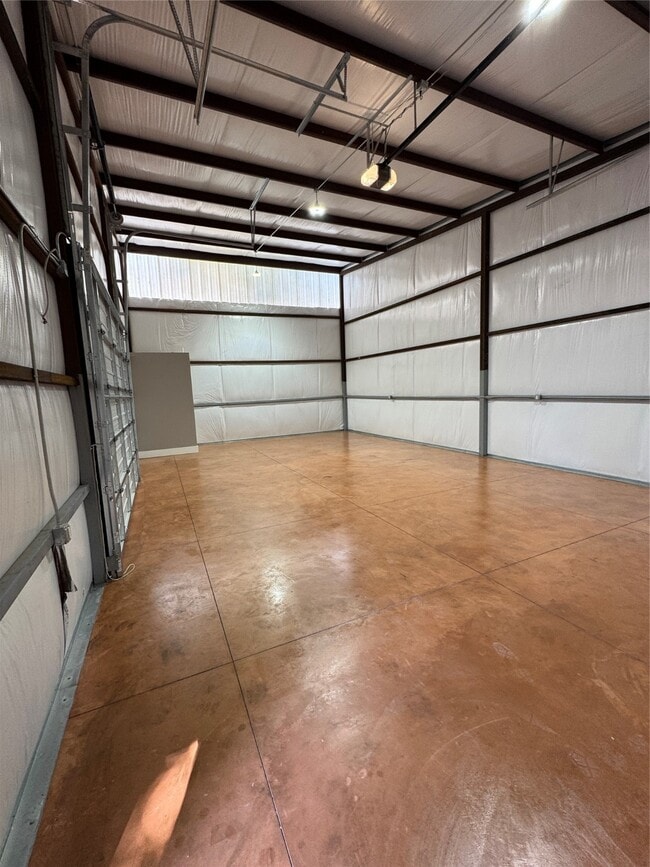 Building Photo - 12518 Mile Dr