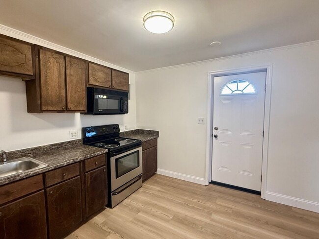 Foto del edificio - One bedroom, one bath house in Burlington