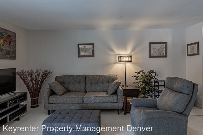 Building Photo - 1 br, 1 bath House - 1200 Vine St Unit 2B