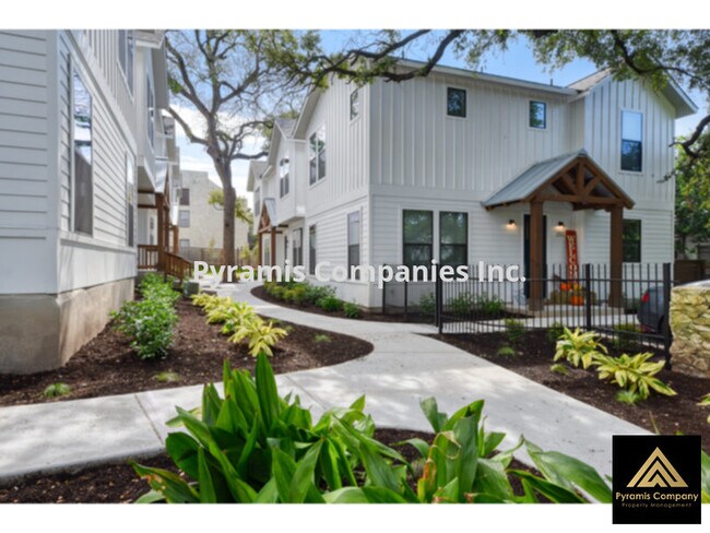 Foto del edificio - 2BR, 2.5B