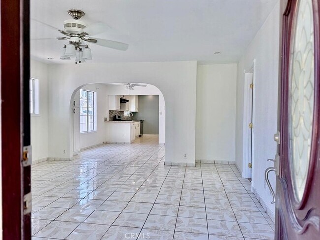 Foto del edificio - 4308 E 57th St