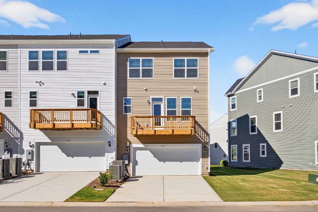 Foto del edificio - 335 Chesapeake Cmns St