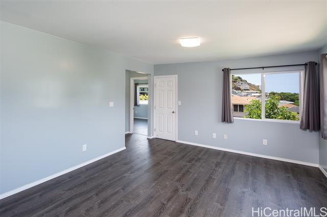 Building Photo - 3533 Hinahina St