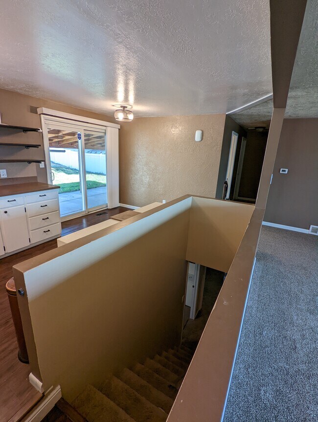 Building Photo - 6064 S 2125 W
