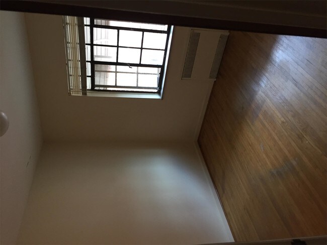 Foto del edificio - 2265 Sherwood Ave