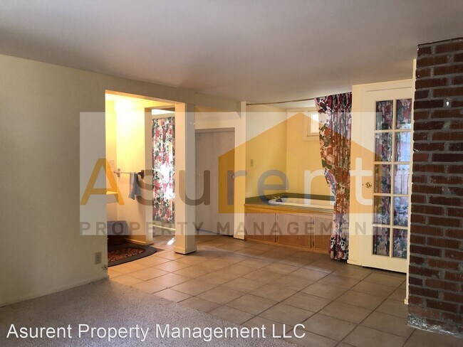 Building Photo - 3 br, 2 bath House - 555 Liberty
