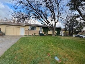 Building Photo - 891 N 300 W