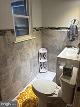 Building Photo - 1155 S 10th St