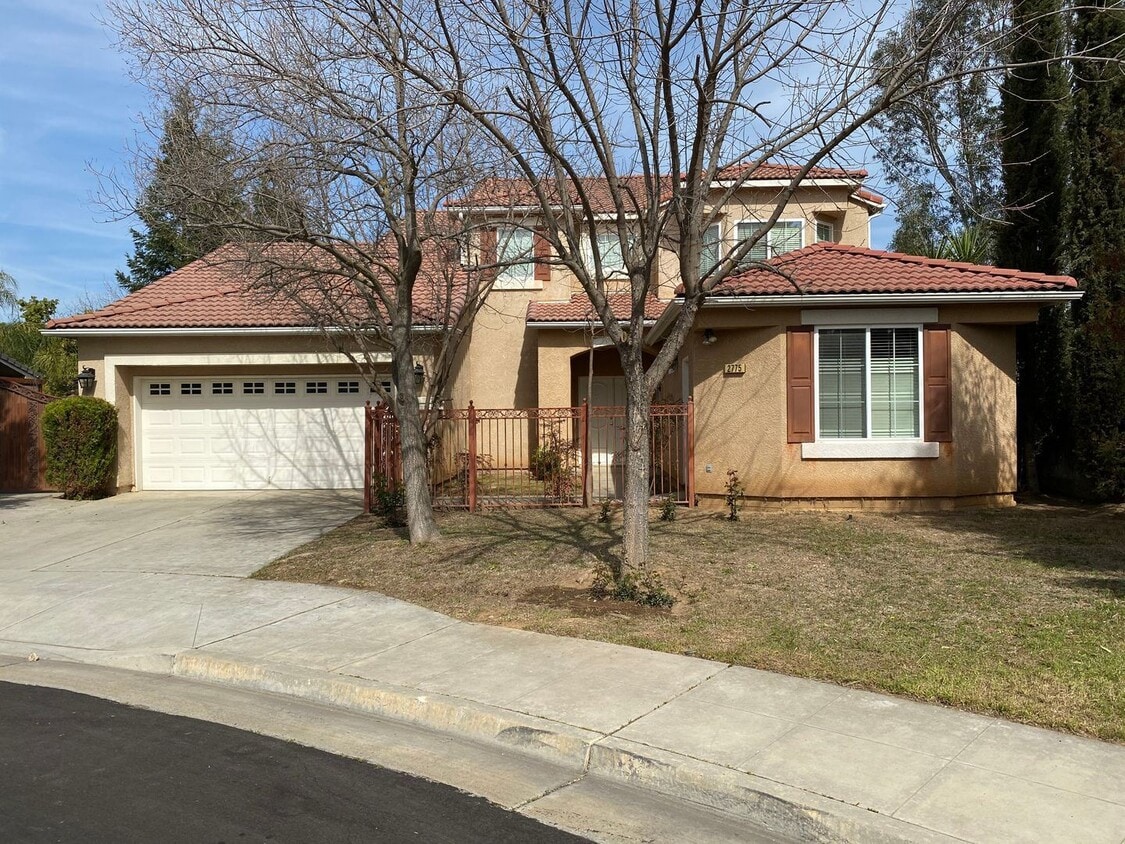 Primary Photo - 5 br, 3 bath House - 2775 Jordan Ave