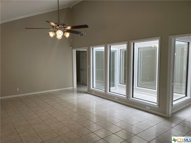 Building Photo - 101 Rio Vista Dr