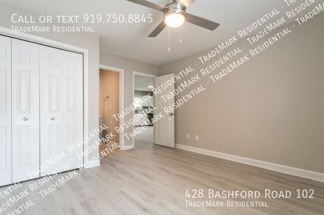 Foto del edificio - 428 Bashford Rd