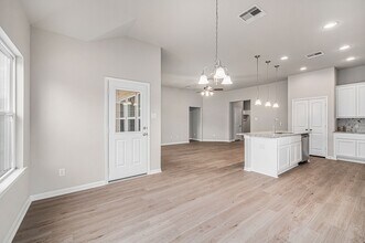 Building Photo - 12983 Skyline Dr