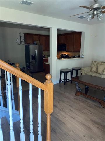 Foto del edificio - 3137 Stone Forest Cir