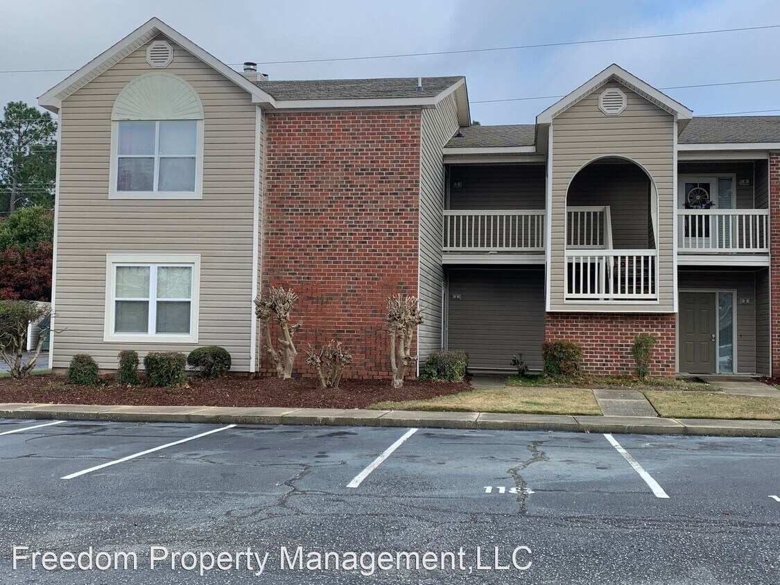 2 Br 2 Bath House 677 1 Barton S Landing House For Rent In Fayetteville Nc Apartments Com