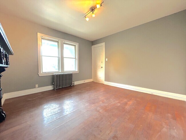 Photo du bâtiment - 61 East Avenue S