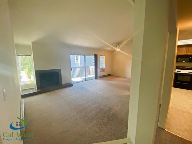 Building Photo - 2212 Almaden Rd