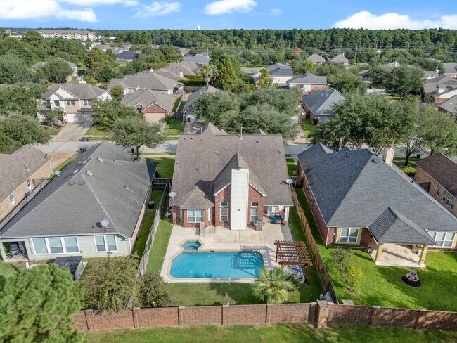 Foto del edificio - 9431 Thurber Ridge Dr