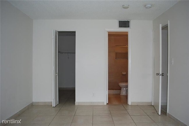 Building Photo - 3552 NW 114th Ln