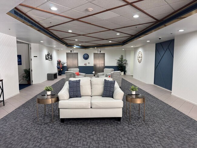 Foto del edificio - Horizon Towers 2Bed 2Bath Condo!!!