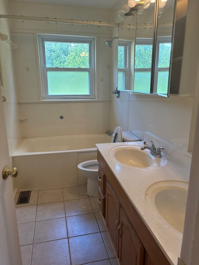 Photo - 4209 Narcissus Dr House