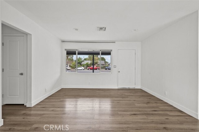 Foto del edificio - 7952 White Oak Ave
