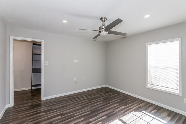 Foto del edificio - 2147 Frey Rd