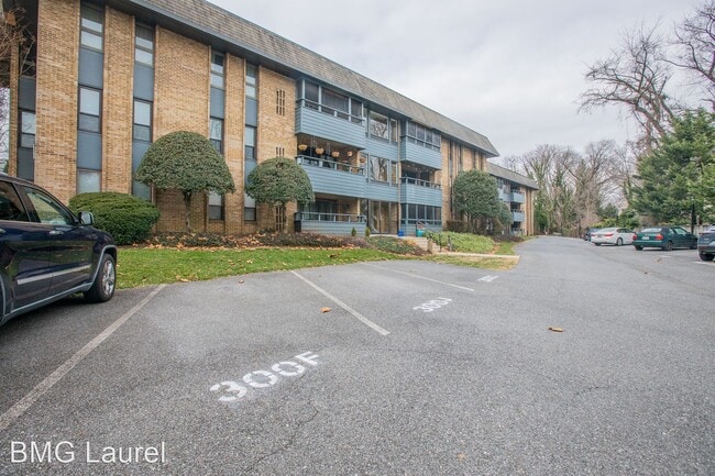 Building Photo - 2 br, 2 bath House - 300 Forbes St (#F)