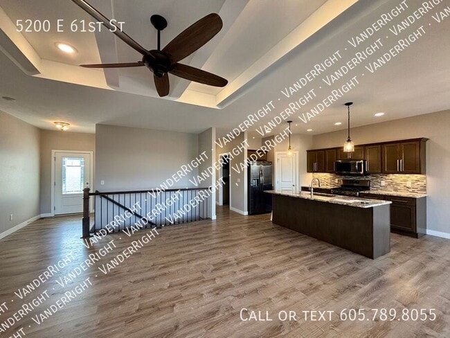 Foto del edificio - 5200 E 61st St