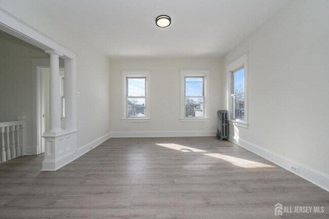 Foto del edificio - 377 Delavan St