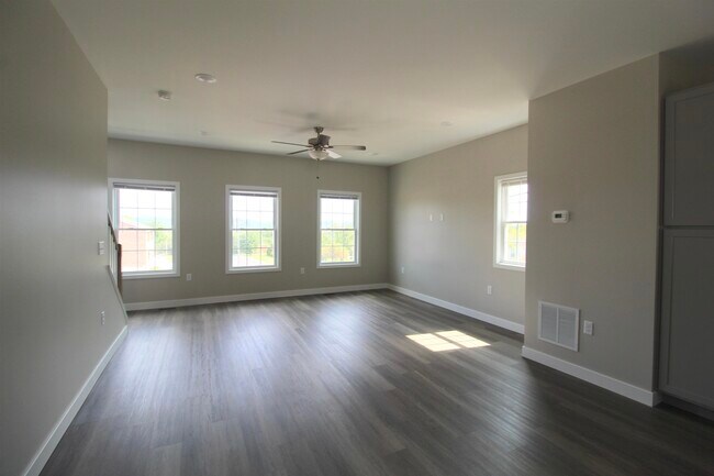 Foto del edificio - 101 WILLOWSTONE Ct