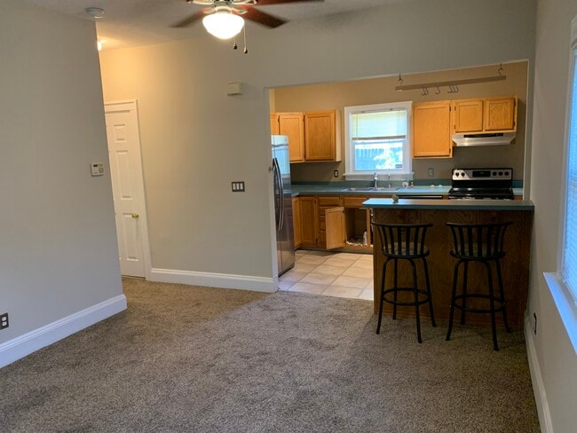 Dining room - 1901 W 54th St