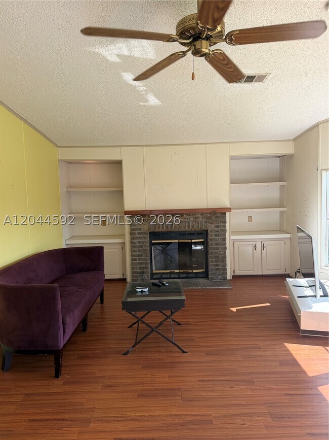Foto del edificio - 1233 SW 130th Ave