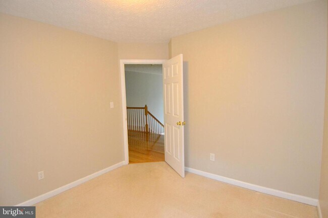 Building Photo - 2316 Station House Ln