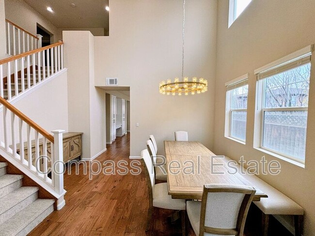 Foto del edificio - 1356 Red Maple Ln