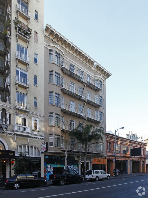 Building Photo - Francesca Apartments