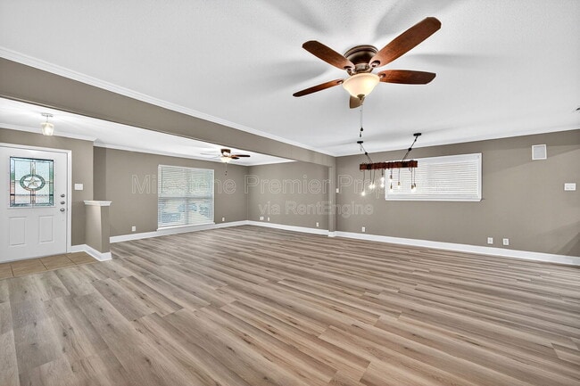 Foto del edificio - 112 S Wood Ave