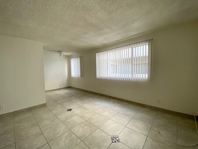 Building Photo - 12621 Caswell Ave