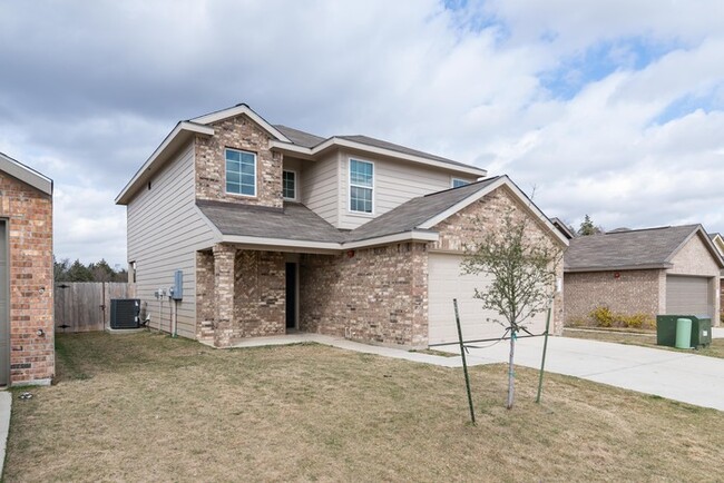Foto del edificio - Oakwood Forest - 2105 Oakwood Forest Drive...