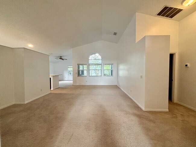Building Photo - 2787 River Ridge Dr