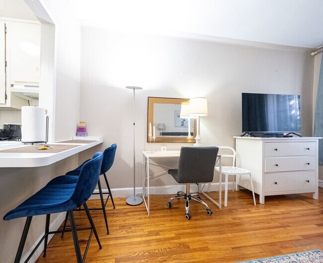 Foto del edificio - 328 E 74th St